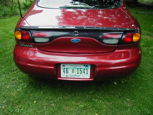 1997 Ford Taurus rear view with Indiana license plate 46 D 1541