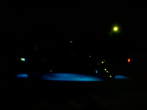 2000 Ford Excursion - another glow shot