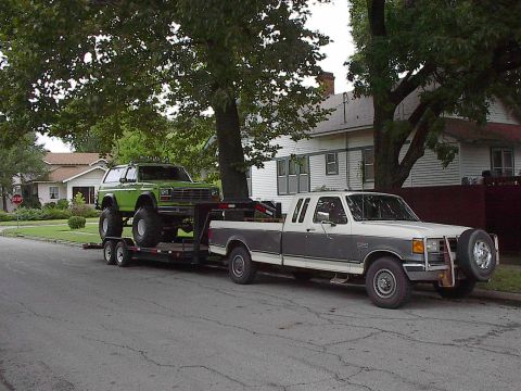 1986 Ford Bronco - Here is my 460 F250 tow rig, trailer and the Hulk.