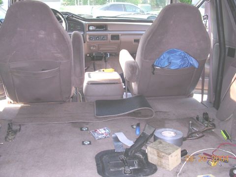 1994 Ford Bronco - Full shelf without the sub. Should fake out would be's