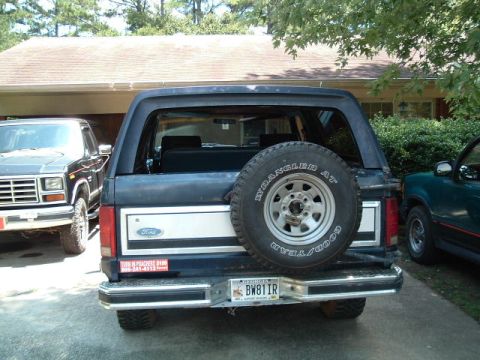 1984 Ford Bronco photo