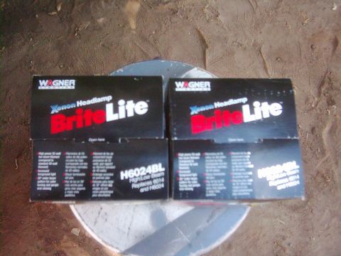 1978 Ford Bronco - Two boxes of Wagner Brite Lite Xenon Headlamps are shown, each labeled with part number H6024BL.