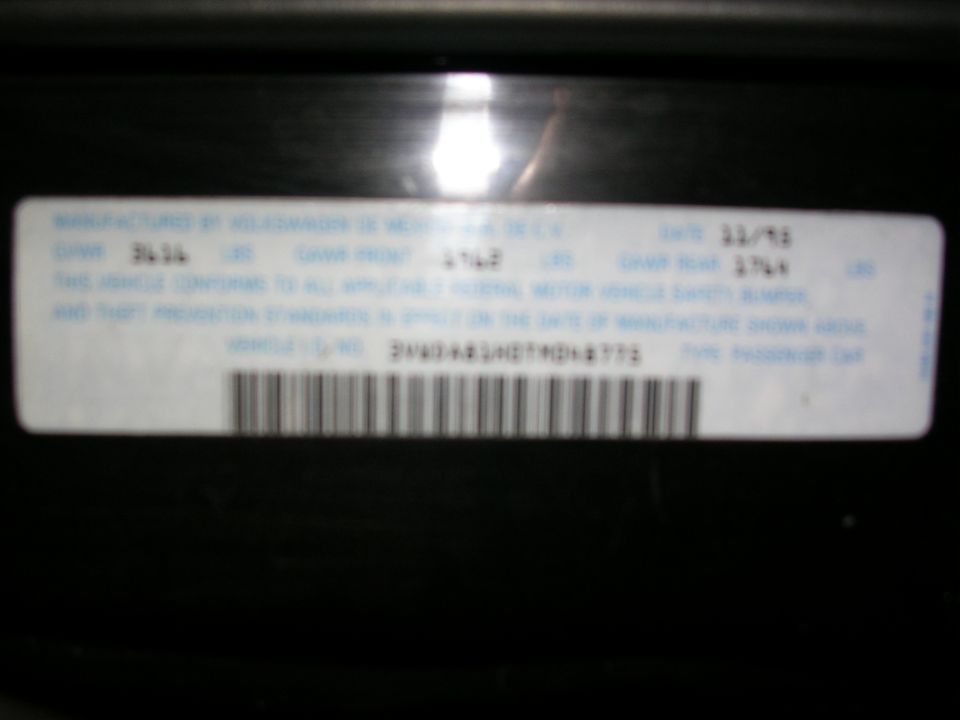 VIN plate with date 11/98 and VIN 3V4BA44G1HTM84771