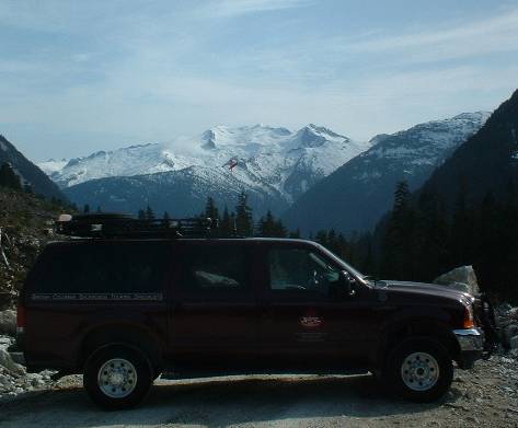 2000 Ford Excursion - Lunch stop.