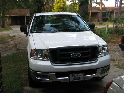 2004 Ford F-150 “White Lightnin”