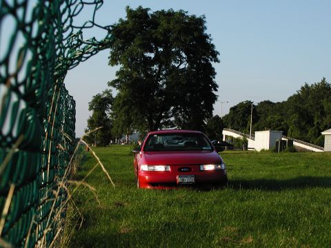 1992 Ford Taurus - Shhhh... I'm hunting rice.