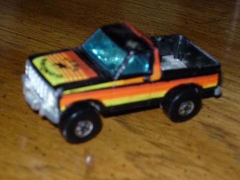 1995 Ford Bronco - This is a toy truck, not a 1995 Ford Bronco.