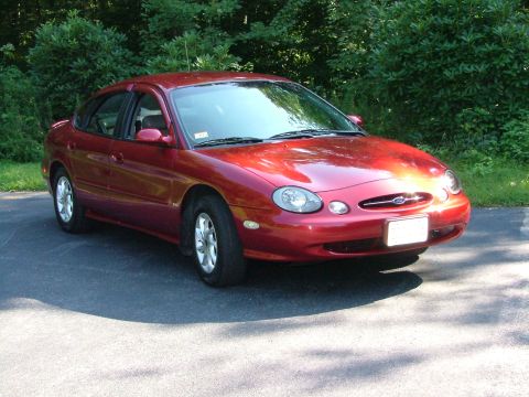 1998 Ford Taurus photo