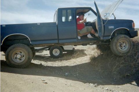 1990 Ford Bronco - Ha Ha clarkos gotta jump now! From matts f-250