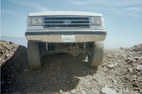 1990 Ford Bronco - I got high center'd taking the harder route