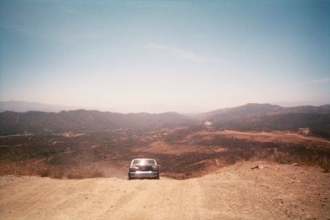 1990 Ford Bronco - Matt cresting hill
