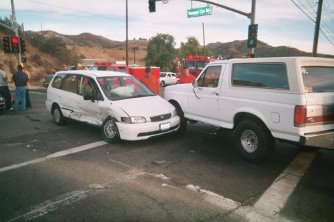 1990 Ford Bronco - & heres how we ended that day! I got lucky tho. I had no damage at all! You know what they say "Built FORDTOUGH!"