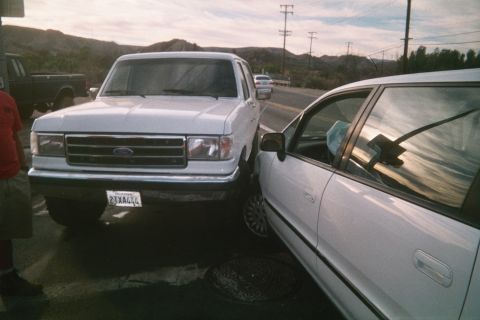 1990 Ford Bronco - The stupid mini van just turned left in front of an on comming car!