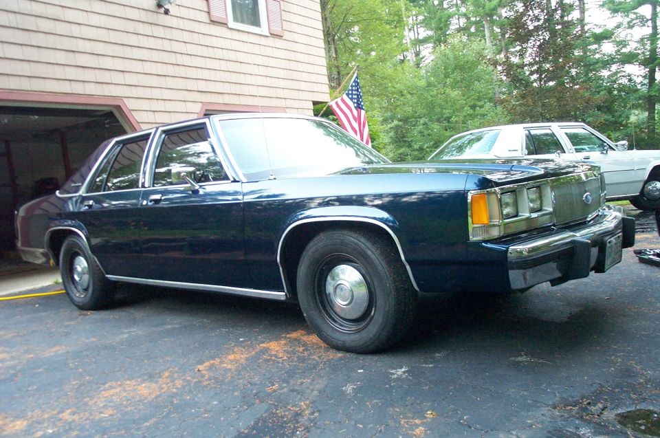 1991 Ford LTD Crown Victoria “351”