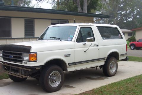 1990 Ford Bronco “Pale Horse”