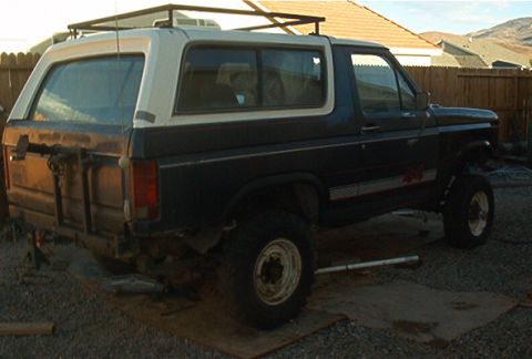 1986 Ford Bronco - You can see I'm going to require some additional lift.
