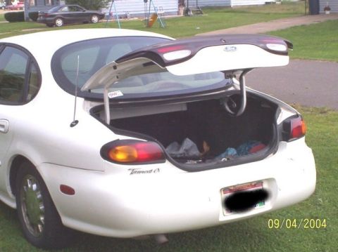 1997 Ford Taurus photo