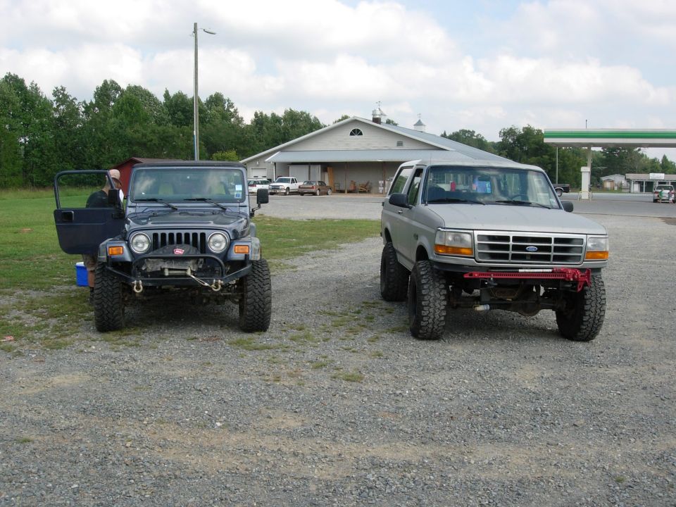 Before we hit the trails, all perty.