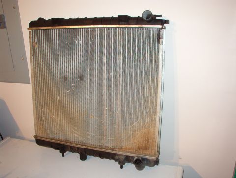 1983 Ford Bronco - SOLD Radiator for RR USED, no leaks or cracks. NOTE inlet & outlet on RHS