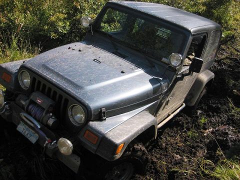 1985 Ford Bronco - Tazz hitting it and finding out why the rest of us just winched out instead of spinning our tires.