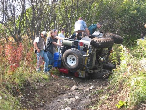1985 Ford Bronco - Pauls Jeep got tired and decided to lay on it's side. He took the Left line popped a wheelie, crossed the trail with the front in he air an…