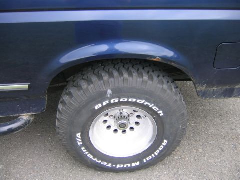 1994 Ford Bronco - shot of the rear