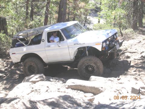 1994 Ford Bronco - Don on driveline hill
