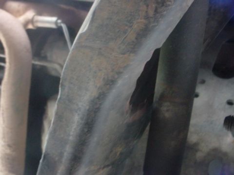 1988 Ford Bronco - Solution : Grind down beam.