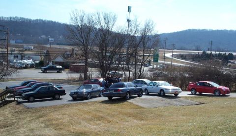 1998 Ford Crown Victoria - Meeting up. Ignore the Nissan Sentra.