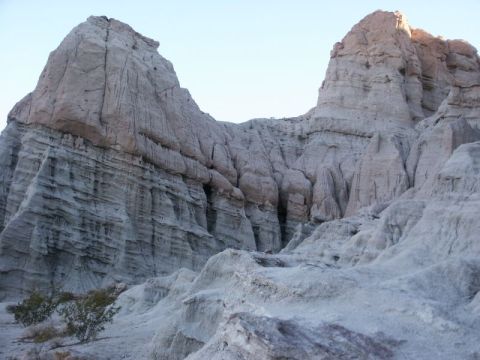 1996 Ford Bronco - The image shows a desert landscape with prominent rock formations and a watermark at the bottom right.