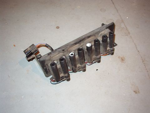 1983 Ford Bronco - SOLD USED Coil pack for GEMS engines. 2 white coils are dead, but others are OK.