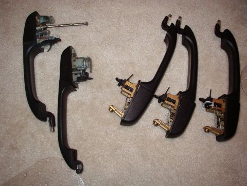 1983 Ford Bronco - SOLD Door handles for D2 & RR?