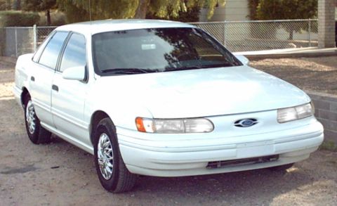 1993 Ford Taurus photo