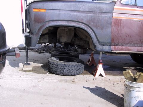 1983 Ford Bronco - TTB is removed....