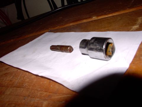1986 Ford Bronco - Now it's seperated from it's 3/8" host housing