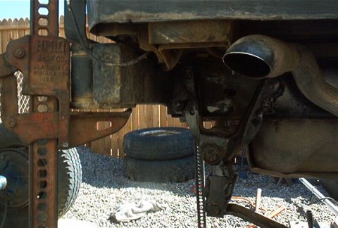1986 Ford Bronco - Here's the rear shackle