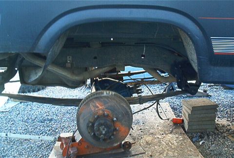 1986 Ford Bronco - Pinion angle is set. perches welded.