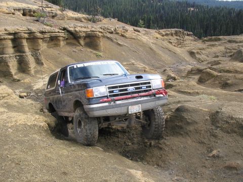 1995 Ford Bronco - Mike playin' at Moon Rocks
