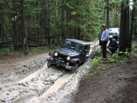 1995 Ford Bronco - yep, the trails were slick, mud, clay, and more mud.