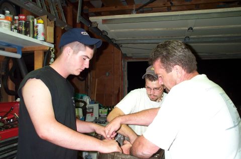 1995 Ford Bronco - Trying to figure out why the pump wont seat.