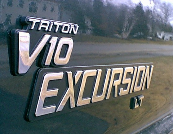 2000 Ford Excursion “BigBlueBus”