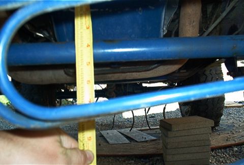 1986 Ford Bronco - After chopping the xmember this is all the space I have left between the tie rod and the oil pan. About 3 1/2"
