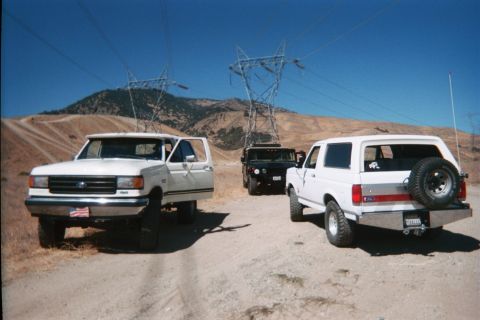 1990 Ford Bronco - Group photo op!