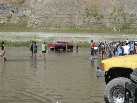 1990 Ford Bronco - A big 6x6 military truck finally got him out!
