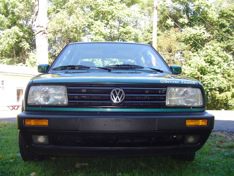 Green 1992 Volkswagen Jetta front view