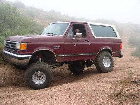 9/19/04 - 1990 Ford Bronco