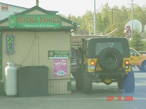 1985 Ford Bronco - Kurt stopping for some coffee