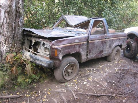 1985 Ford Bronco - Team 1 - Phillip & Al ('85 Bronco), Jon ('98 Ranger) Both SAS'd rigs:) This was our project. Bronco II, it had 4 blown tires, no Tcase or T…