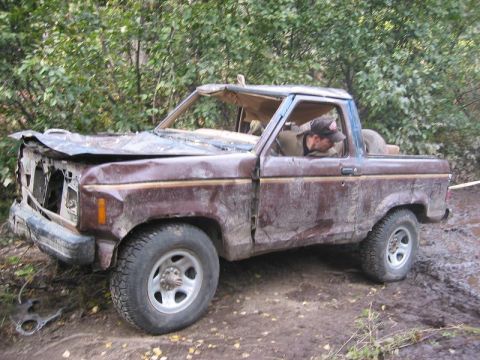 1985 Ford Bronco - Al Relizing he has no brakes!!!!