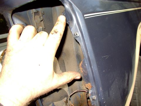 1986 Ford Bronco - Still in the tail light area. There are spot welds here in lower and upper.